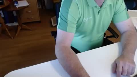 Snapshot of 69pifpaf chatting on 10.31.25 69pifpaf online show from 10.31.25