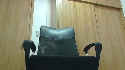 7lu7_ online show from 10.13.25