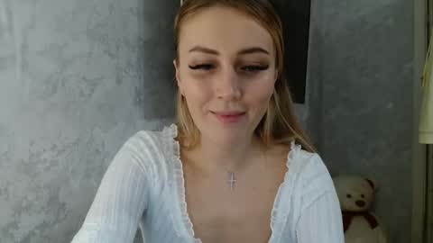 7melania online show from 09.21.25