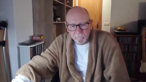 Snapshot of 7thsojourn chatting on 02.05.25 Papi online show from 02.05.25