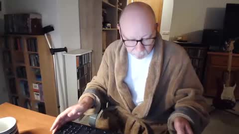 Snapshot of 7thsojourn chatting on 02.07.25 Papi online show from 02.07.25