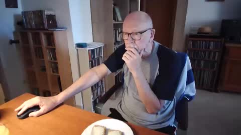  Papi  online show from 04.19.26