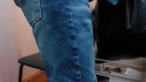 Snapshot of 7znkbob chatting on 12.13.24 bob big head online show from 12.13.24