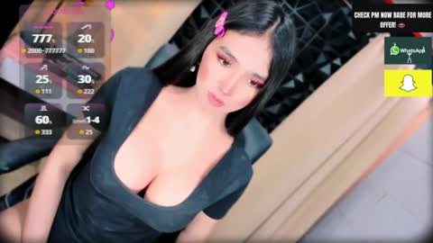 Snapshot of 8inchabsoluteselfsucker chatting on 06.17.26 Heaven online show from 06.17.26
