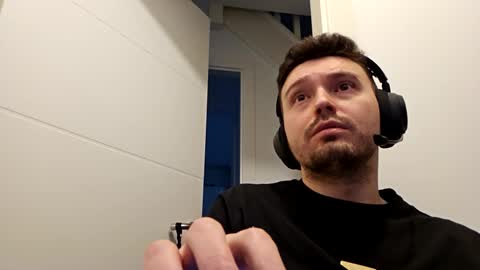 8inchdude93 online show from 11.11.25