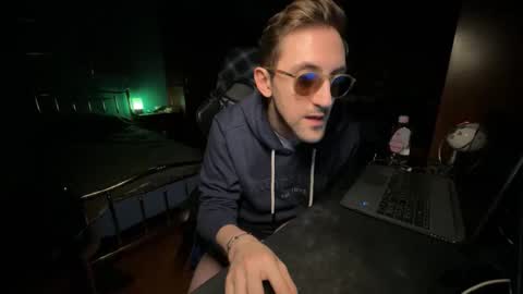 91stefisexy91 online show from 12.19.25