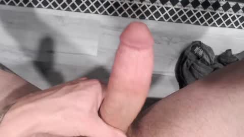 Snapshot of 9inchbulll chatting on 02.12.25 9inchbulll online show from 02.12.25