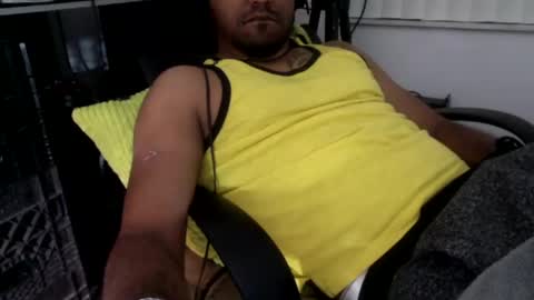 Snapshot of 9inchhammer chatting on 01.08.25 9inchhammer online show from 01.08.25