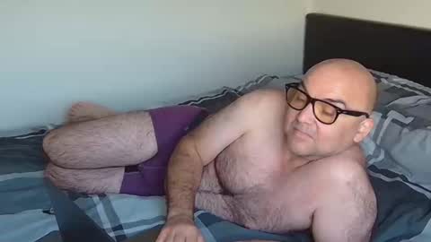 God Zeus online show from 09.14.25