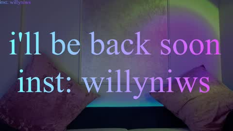 Snapshot of _a_n_n_y_ chatting on 02.28.25 Willow online show from 02.28.25