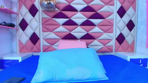  abby rouss online show from 09.23.25