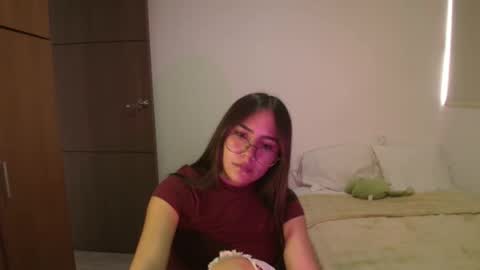 Snapshot of _abbyyyy_ chatting on 05.14.26 abby 3 online show from 05.14.26