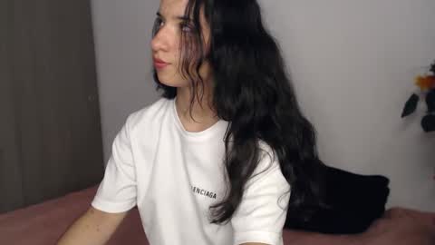 Snapshot of _abrill_20 chatting on 11.20.25 _abrill_20 online show from 11.20.25