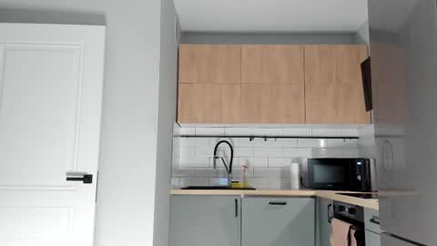 Snapshot of _adam19 chatting on 11.11.25 Adam online show from 11.11.25