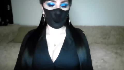 Adela online show from 01.12.25