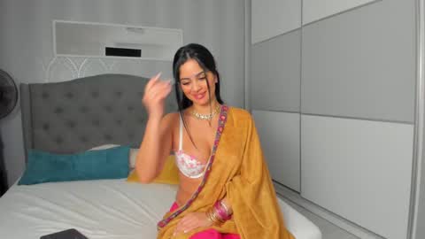 Snapshot of _adelle chatting on 02.22.25 Adelle online show from 02.22.25