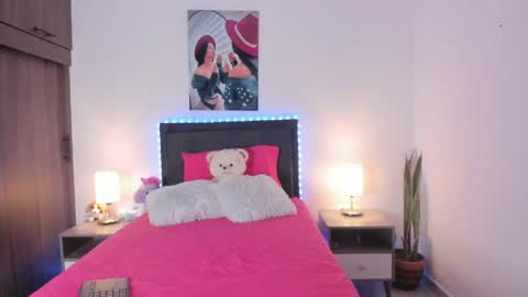 _alana_grey_ online show from 04.16.26