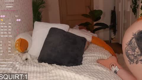 Snapshot of _aleksa chatting on 12.19.24 Alexa online show from 12.19.24