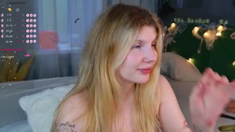 Snapshot of _aleksa chatting on 11.01.25 Alexa online show from 11.01.25