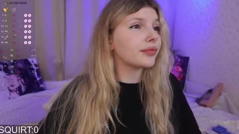 Snapshot of _aleksa chatting on 11.14.25 Alexa online show from 11.14.25