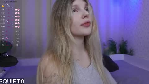 Snapshot of _aleksa chatting on 12.03.25 Alexa online show from 12.03.25