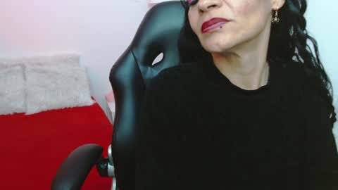 Snapshot of _alexandrajones chatting on 01.24.25 Alexandra online show from 01.24.25