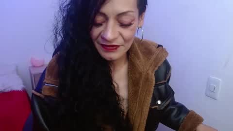 Snapshot of _alexandrajones chatting on 02.21.25 Alexandra online show from 02.21.25