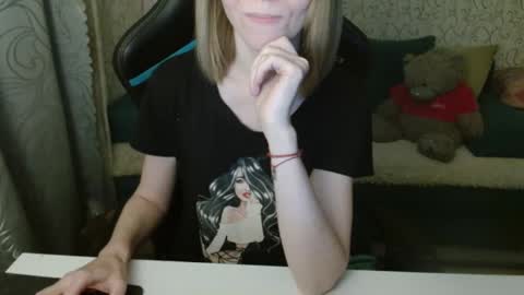  AliceCullen  online show from 11.13.25