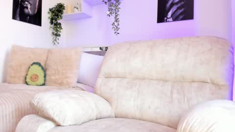 Karo online show from 12.04.24