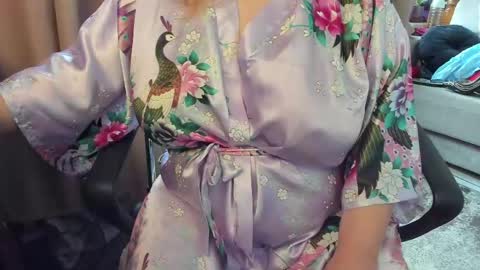 Snapshot of _alyssia_ chatting on 04.19.26 lisa online show from 04.19.26