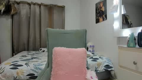 Analia online show from 04.24.26