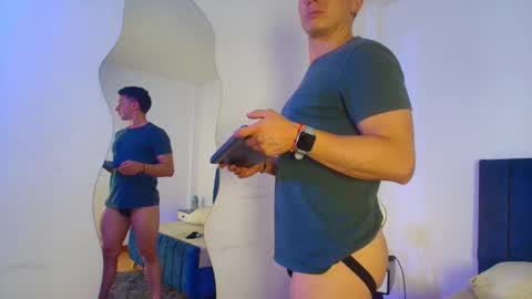 _andrewfalcon2 online show from 11.24.25