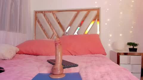 Snapshot of _andyy__ chatting on 02.11.25 Andy online show from 02.11.25