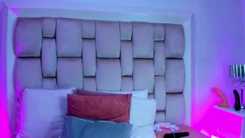 Angel Azul online show from 12.27.24