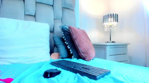 Angel Azul online show from 02.07.25