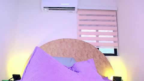 Snapshot of _aniisha_ chatting on 11.25.25 Any online show from 11.25.25