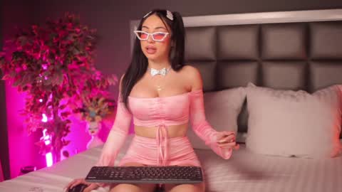 Anna online show from 01.16.25