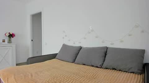 Anna online show from 09.11.25