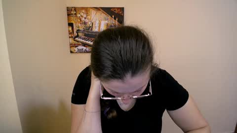 Anna online show from 02.20.25