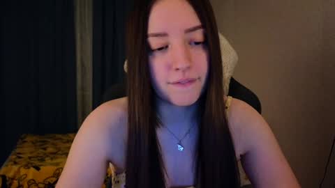 Snapshot of _annieone chatting on 12.11.24 Anna online show from 12.11.24