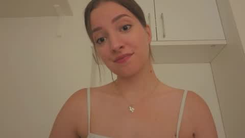 Snapshot of _annieone chatting on 09.27.25 Anna online show from 09.27.25