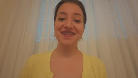 Snapshot of _annieone chatting on 10.19.25 Anna online show from 10.19.25