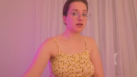 Snapshot of _annieone chatting on 12.02.25 Anna online show from 12.02.25