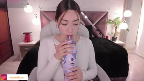 antonnela online show from 12.04.25