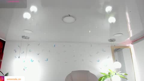 Snapshot of _antonnela_ chatting on 02.22.26 antonnela online show from 02.22.26