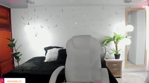 antonnela online show from 03.15.26