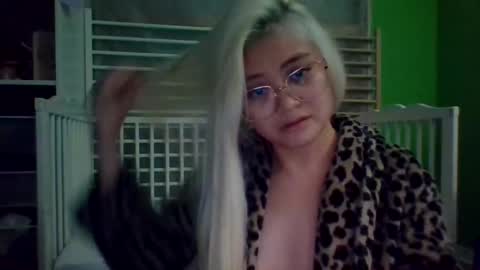 Snapshot of _aradel chatting on 12.03.25 _aradel online show from 12.03.25