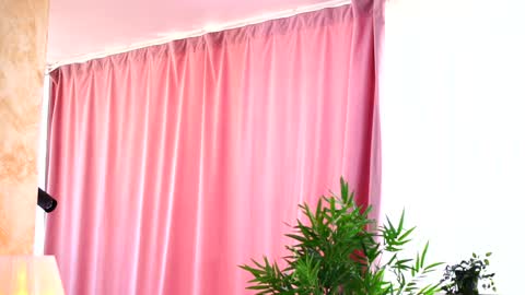 Arielle online show from 01.17.25