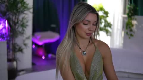 Arielle online show from 06.26.26