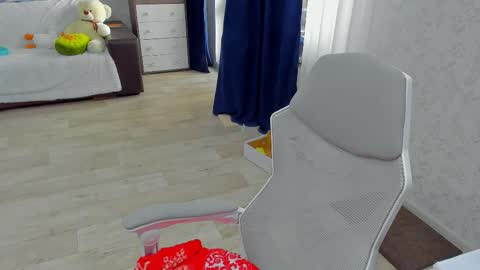 Arina online show from 10.16.25